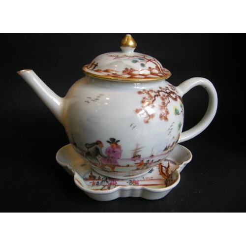 Porcelain teapot and Pattipan "Famille rose" with European decoration Meissen style - Qianlong period
